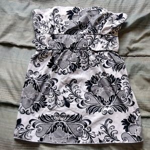 Charlotte russe top black and white